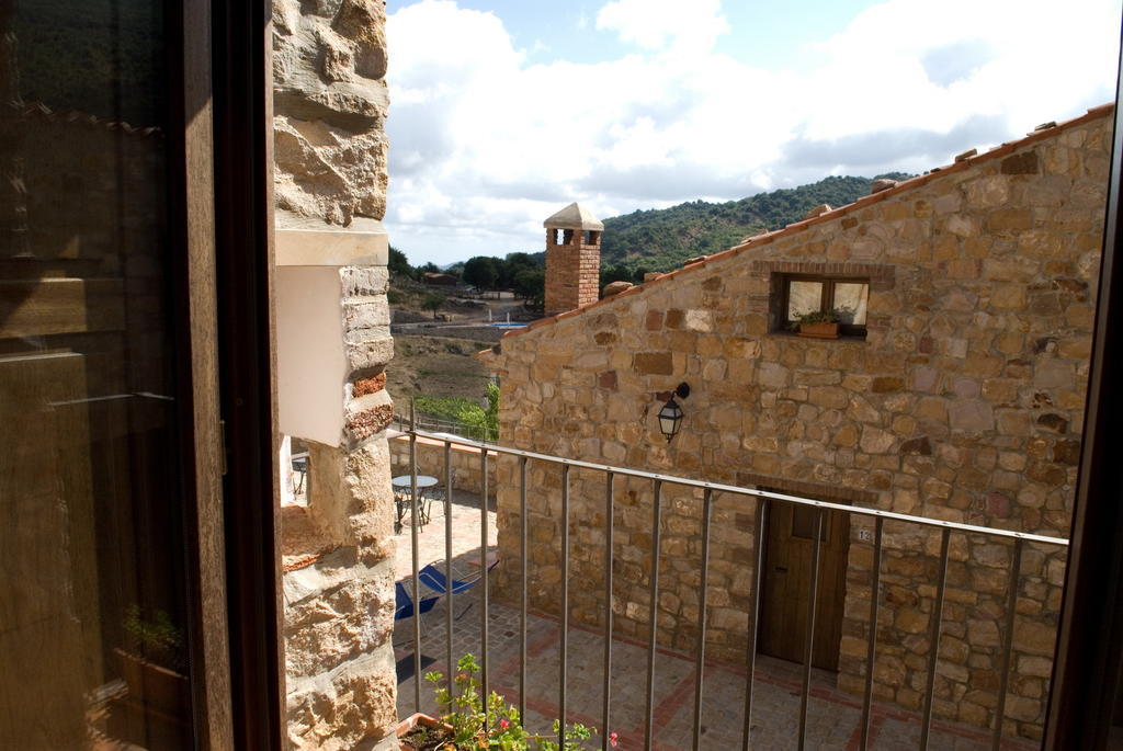 Masseria Rocca Di Gonato Castelbuono  Zimmer foto